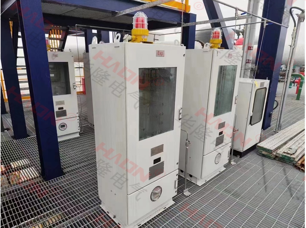 昶*電子車間防爆正壓柜現場